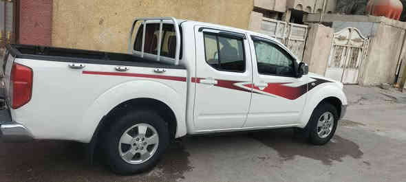 السلام عليكم 

نيسان نيفاره دبل قماره 
2008 كفاله عامه لا ضربه ولا صبح سونر موجود،+ بارد بيهة ميعبر لشبر 
مكينه حداديه كير كله مكفول + باسمي رقم واسط انكليزي تتحول ابغداد + محافضات طبيعي 
مكاني بغداد مدينة الصدر سعر 85 
تواصل *********** 
وتحياتي
