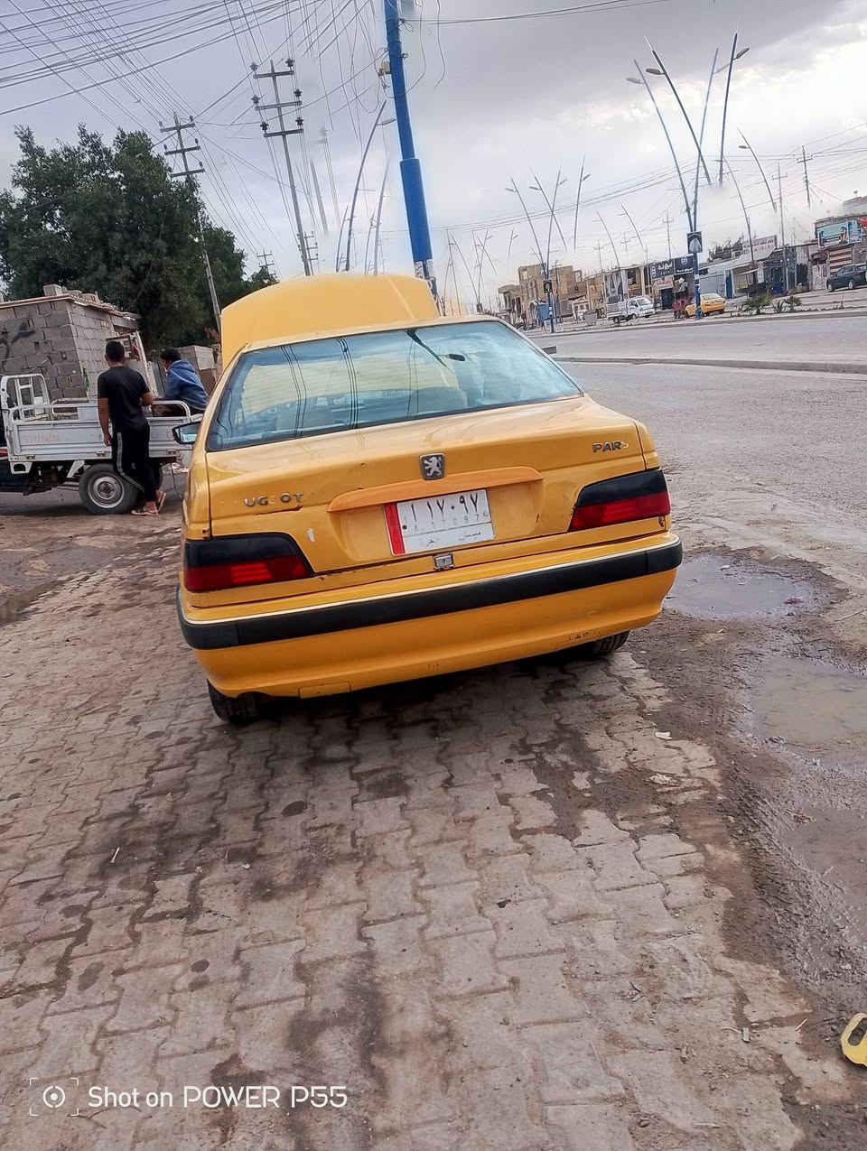 سلام عليكم بيجو بارص للبيع 2015 محرك كير كفاله حداده كفاله تخم تاير جديد مشط جديد سنويه 2027 رقم ميسان دوشمه ارضيه وكشنات جلد سنتر لوك تقفيل تفتيح ع ريمونت بيها ضربه جاملغ خلفي ومصلح حلوه السياره وبنيد مبدل جاهزه كهربائيات لايتات شغاله خلفي امامي 
مصفره هيئه وغرامات السعر 34وبيها مجال قليل 
مكاني ميسان العماره 
***********
***********
