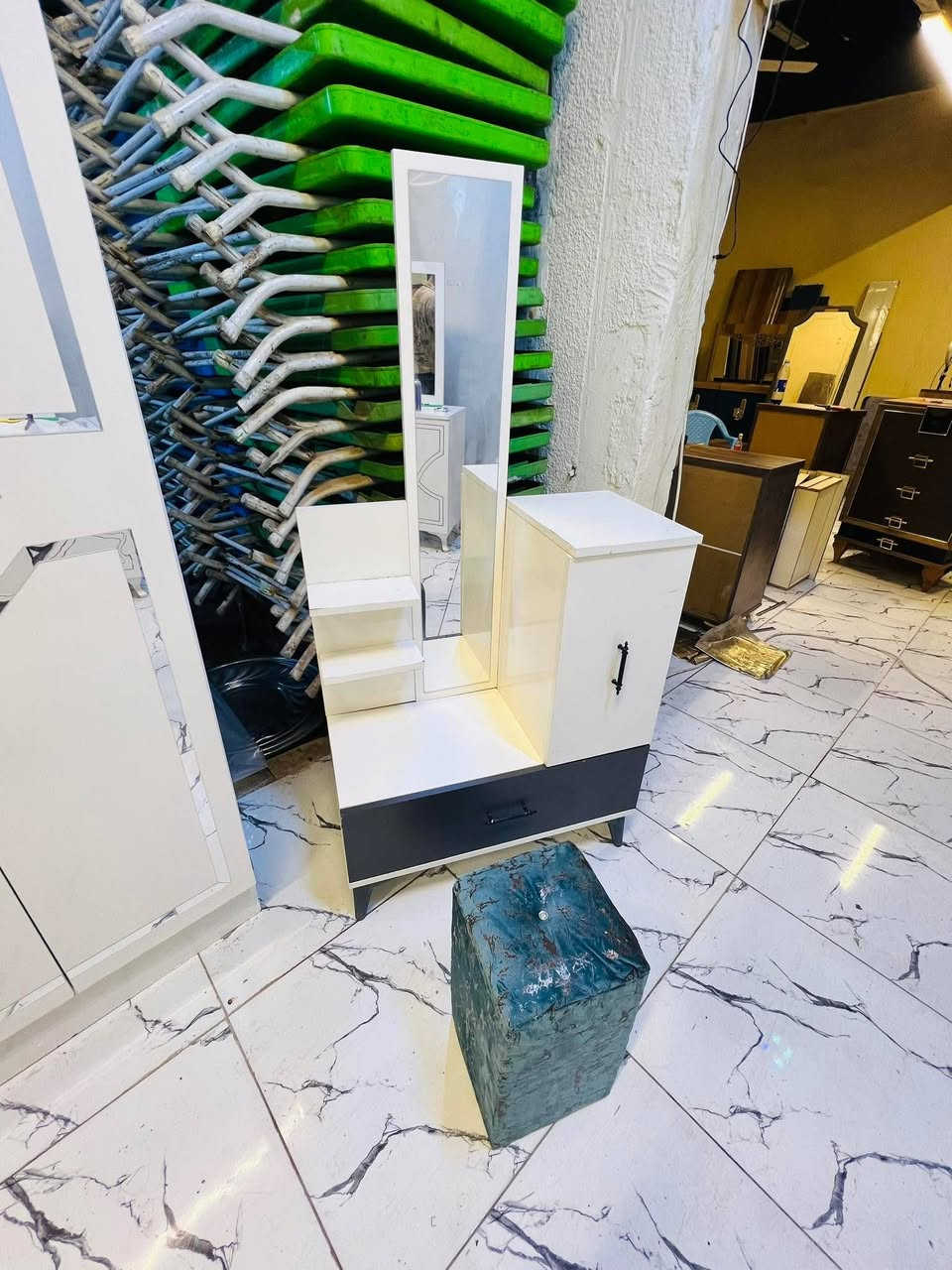 غرفة نوم مستعملة🇹🇷

 نضافة٨٠ ٪💯

عدد القطع / 5

نضام / أبواب 💢 

سعرهة 500🔒

شد ونقل داخل بغداد مجاني🚛

يوجود توصيل محافضات

هدية 🎁 طابورية اضافية
للحجز مراسله الصفحه او واتساب***********
