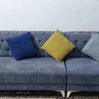 ديوان للبيع نظيف مابي عيب سعر 200 بي مجال للاستفسار، الاتصال بالرقم 07...