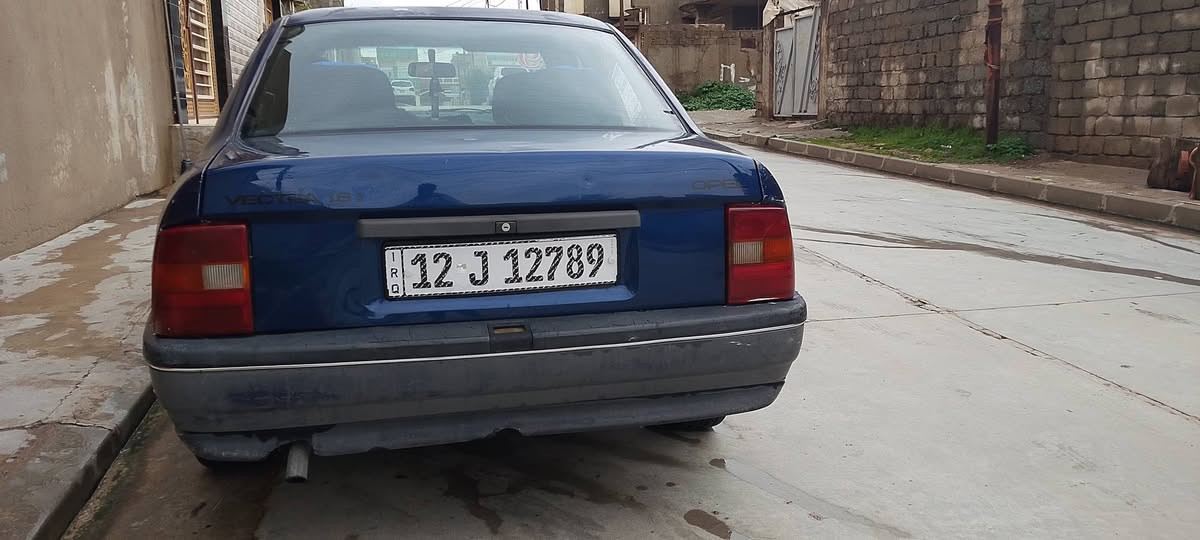 سلام عليكم فكترا موديل 1992
بدون ضرر صبغ بس دواير مكينه لاصرف ولا نفخ تواير جدد سياره نضيفه جاهزه رقم دولي كاربون بانزين شرط التحويل
***********
***********
