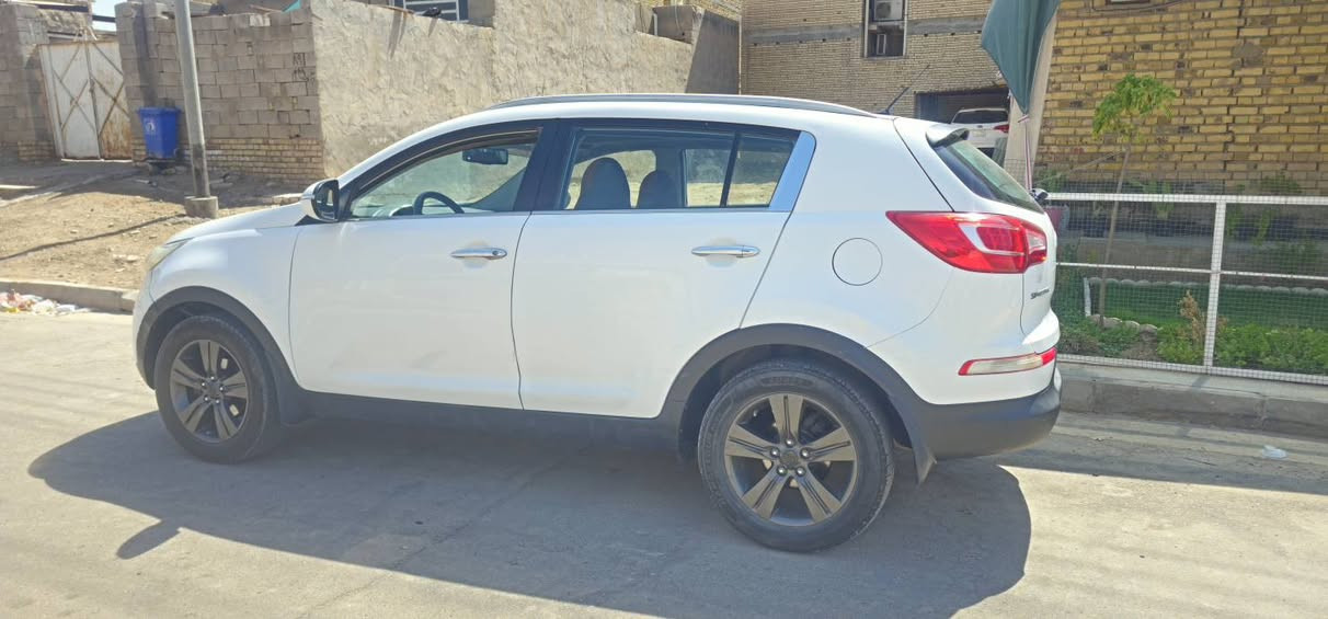 كيا سبورتج خليجي 2011 مكينه 2000 دوش طخم تاير حداديه تبريد ثلج جاهزه ماشيه 150 km متجايه ع صفحه يعني صفحه مصبوغه سعرهاا 95 للاتصال *********** عمارة, ميسان
