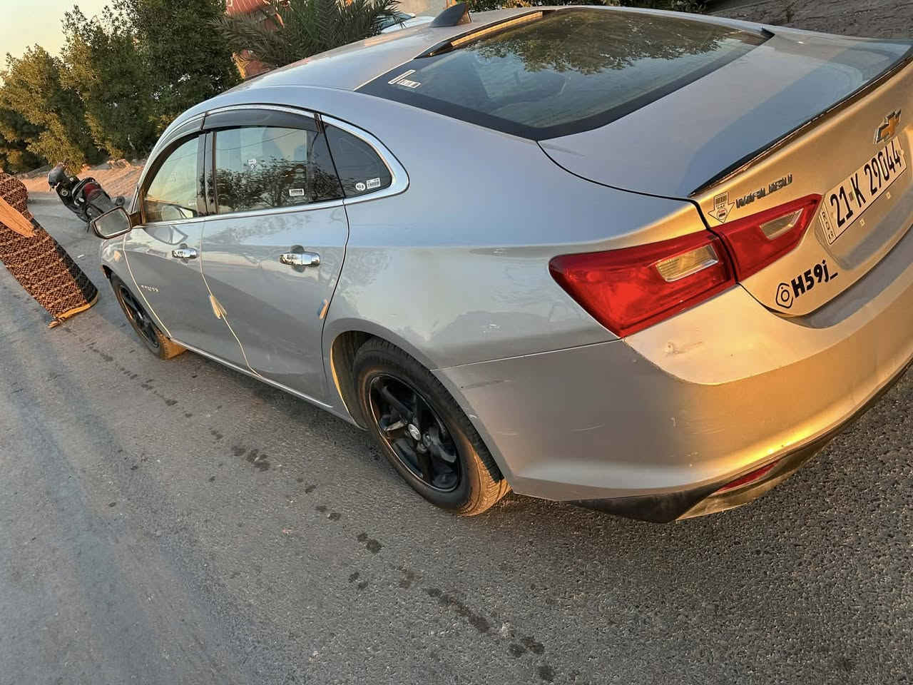 سلام عليكم للبيع او مراوس حسب القناعه ارخص اغلى عادي
✅ماليبو وارد امريكي 

✅موديل 2017 

✅مواصفات عاديه LS 

✅شاشه كبيره 

✅فول تحكمات 

✅كامره

✅عداد دجتل 

✅مكينه 1500 توربو 

✅حادثها بنيد فقط سونار مرفق مع الصور  

✅بدون نواقص السياره 

✅مكانها بغداد 

✅السعر 95 ورقه 

للاتصال *********** 📞
