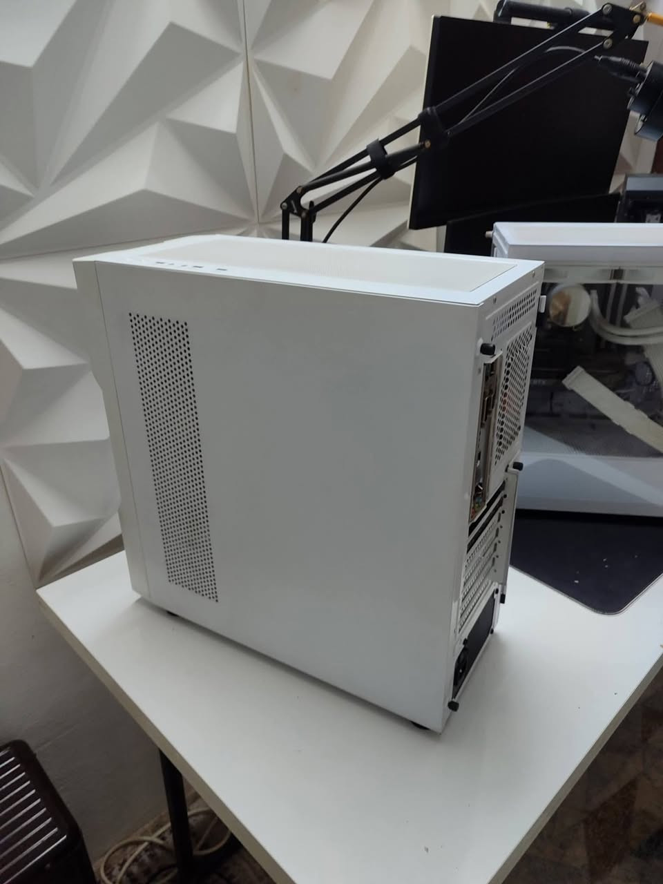 قطع للبيع توصيل موجود 

Powrr Suplay Thermaltek 700Wat RGB
65 الف

Casr Dark Falsh DK431
مع 4 فانات 65 الف

Camer Rapoo 4K C500
100 الف 

Spikar 
20 الف 

للتواصل 
***********
