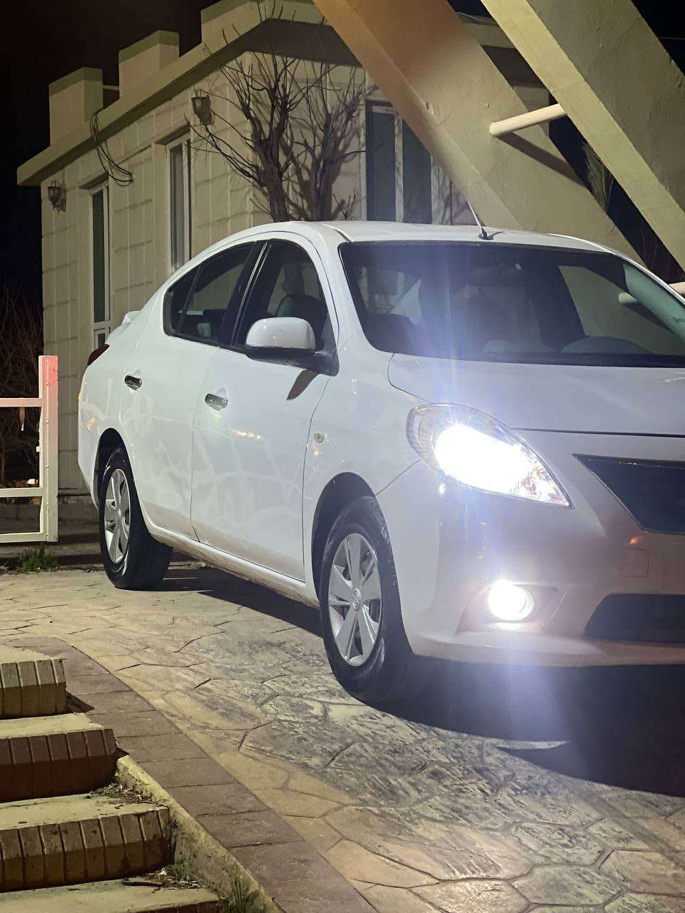 نیسان سەنی لاکشمیبای 2014   بڕاوە بڕاوە 🤍📦
سەیارەکی زۆر کەم مەسرەف 
بڕاوەی دوبەیە کامل کامل مەسرەف کراوە
گیررو مەکینە بەشەرت
توندو تۆڵی بەشەرت
برێک بەستراوە 
تەبرید بەشەرت 
پشتو پێش کەپس 
سقف بەشەرت 
زۆر جوانو بێ مەسرەفە    
نرخ٤٣ گەڵاو مەجال  
شوێن -ڕانیە- 
ژ.م ***********
***********
ڤایبەر واتسەئپ

43گەلاو مەجالێکی کەم Singapore
