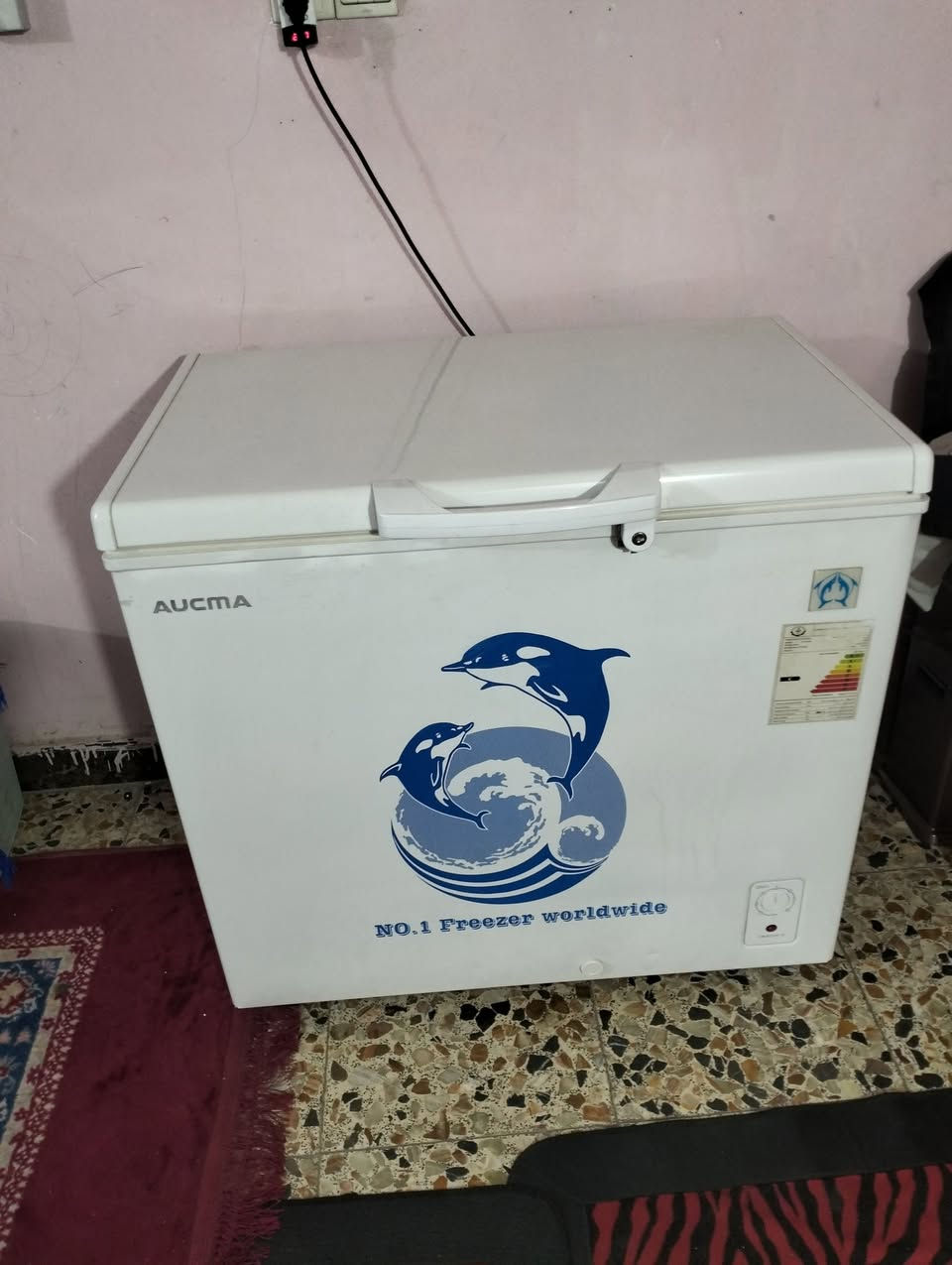 السلام وعليكم مجمده حجم 10 للبيع ***********
