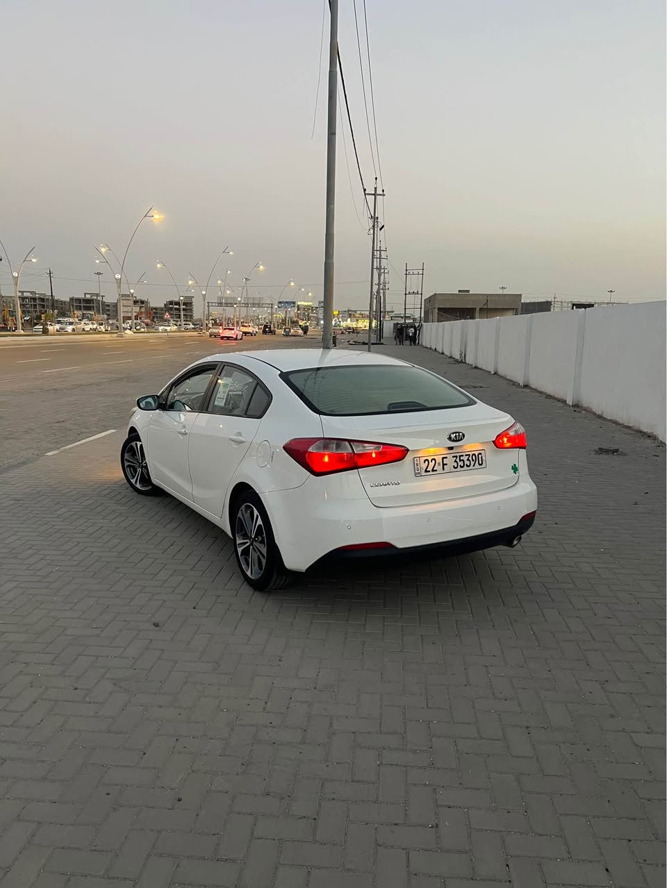 سيراتو مديل 2014 وارد خليجي كفاله من الضربه وتبديل وصبغ مكينه جديده 1600 حداديه جديده تخم تاير ويل كب جديد رقم اربيل جديد سنويه 30 سياره اي نقص مابيها سعر 127 مجال قليل كلش مايعجبك سعر اعبر منشور رقمي *********** مكاني حيانيه شارع 60 البصرة, العراق
