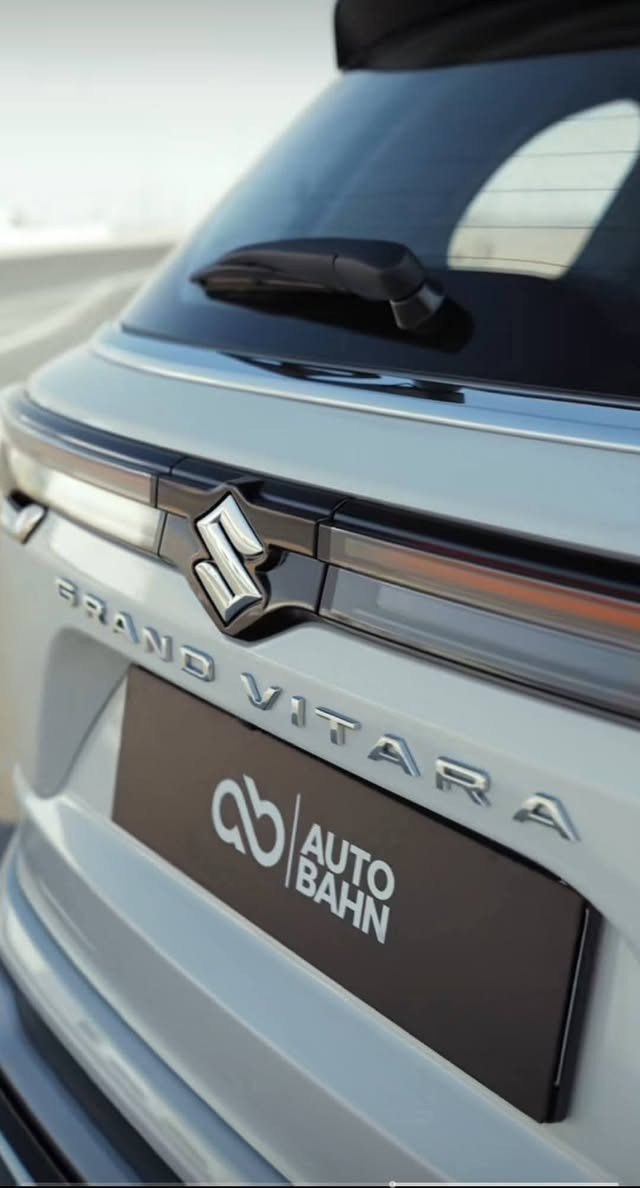 🚗 للبيع
Suzuki Grand Vitara 2025

سوزوكي جراند فيتارا 2025

 🌍 المدينة –   العباسيه– النجف الاشرف 

 

------------------------------------------------------------ 
✅ المواصفات:  

سوزوكي جراند فيتارا 2025 – زيرو وكالة ✨
🎈 رقم بغداد ❤️
🚨 وكالة باسم المشتري مباشرة –مقترض وكفيل  محجوزة للمصرف 🚨

📍 الموقع: النجف – العباسيه
✨✨ المواصفات الحديثة والعصرية:
🔹 محرك هجين خفيف (Mild Hybrid)
🔹 سعة المحرك: 1.5 لتر – 4 سلندر اقتصادي
🔹 ناقل حركة أوتوماتيكي بـ 6 سرعات ناعمة جداً
🔹 سعة خزان الوقود: 45 لتر – مشاويرك بدون قلق
🔹 كاميرا 360 درجة لرؤية محيطية كاملة
🔹 حساسات ركن أمامية وخلفية + نظام كشف النقاط العمياء
🔹 مثبت سرعة + مساعد نزول التلال + مساعدة عند صعود المرتفعات
🔹 نظام الثبات الإلكتروني + منع الإنزلاق
🔹 وسائد هوائية أمامية وجانبية للحماية الكاملة
🔹 نظام منع تشغيل المحرك + إنذار أمني ضد السرقة
🔹 توزيع إلكتروني لقوة الفرامل + نظام مساعدة الفرامل الذكي
🔹 نظام مراقبة ضغط الإطارات + حزام أمان متطور بكل المقاعد
🔹 جسم السيارة عالي القوة + تصميم SUV رياضي أنيق

💰 التفاصيل 
مو مشكله يبقه عليها مبلغ بسيط بالاقساط للاستفسار الاتصال ***********  واتساب 

#للبيع #سيارات_للبيع #سيارات
