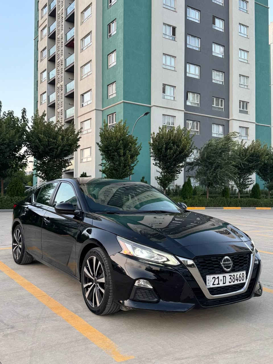 Nissan Altima SR
*********** لە سلێمانیم ڕەقەم شانسی 1N4BL4CV5KC125145
مۆدێلی 2019 مواسەفاتی SR  بە کلین داخل بووە لێرە دوو دەرگای تەنها پەمپ کراوە - سێ ڕادار - کامێرا - خەتی جادە- کروز کۆنتڕۆڵ - شەفتی سەر سوکان-شەغال - لایتی بیلاد زینۆن - دەسکی دەرگا بەسمە - تەحەکوماتی سەر سوکان - ویلی 18 ئینج - گێڕ و مەکینەو کارەبای بەشەرت نرخی 135 گەلاو مەجالێکی کەم السليمانية, العراق
