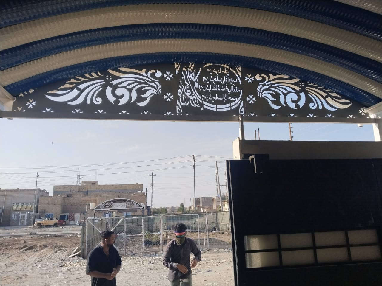 عمل سقايف الكيسبان بسعار مناسبة ***********// حدادة محمد عمل درجه اولى كافت القياسات والجملونات الكيسبان بسعار مناسبه جدا جدا جدا جدا 🫡
