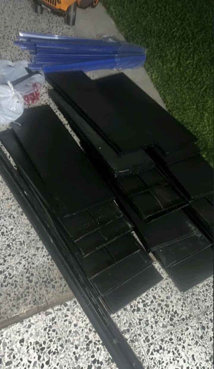 7 مه تری ره فی ره ش نوێ که م به کار تو  
30سم به رێنی ره فه یه 
4 تابق
تابلێ نویه که م به کارهاتوه رانية, السليمانية


**إذا كنت صاحب هذا الإعلان وتريد حذفه لأي سبب، رجاءا أرسل رسالة إلى الدعم الفني**