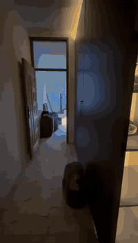 غرفه نوم مع مطبخ كامل ملحقاته شغل شركه mdf. teraz  قبل اشهر فصلتهن وهسه دبيعهن امانه الله فصلتهن ب16 مليون ضمان 7سنوات اريدهه ب12 مليون وبيهن مجال بسيط 
للتواصل *********** متوفر واتس
