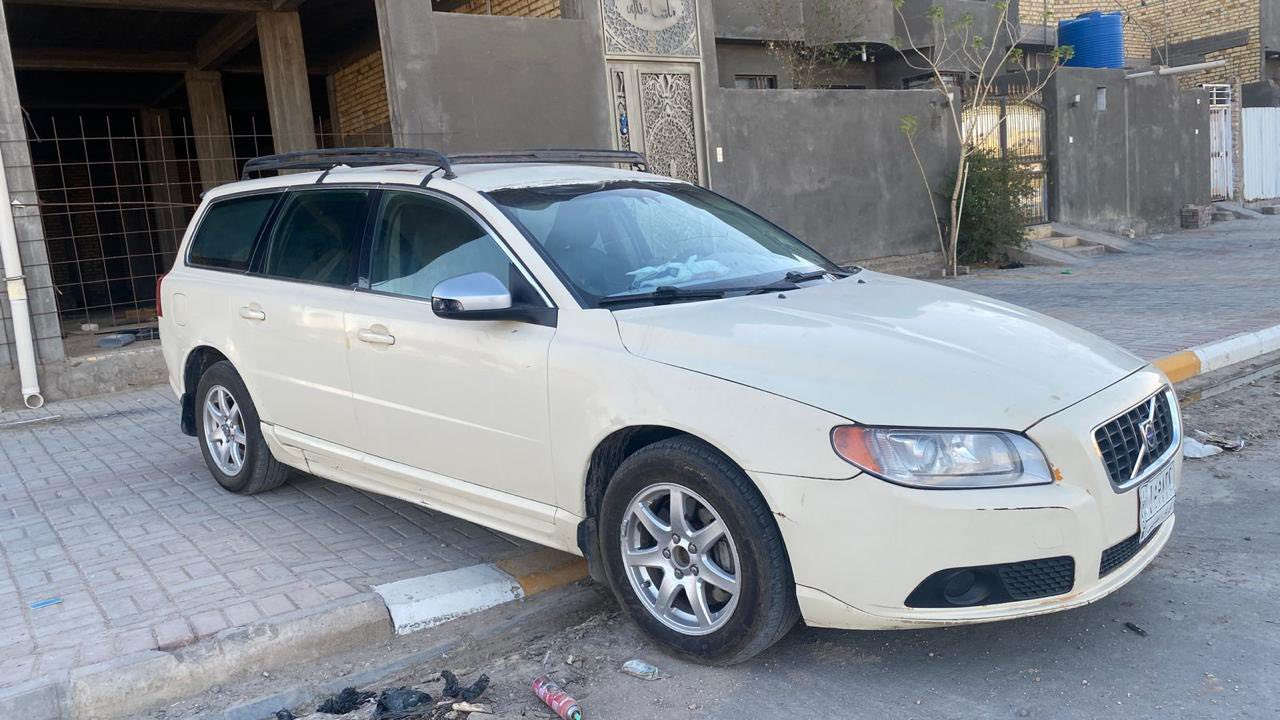 السلام عليكم ، فولفو V70 موديل 2008 محور مكينة كامري 4 سلندر الفين وميتين بدون حادث او ضربة مكفولة داخليتها مدوشمة جديد لون بيجي بس ماعندي صور السعر 60 وبيها مجال وانا مكلف بالنشر ، للاستفسار ***********
