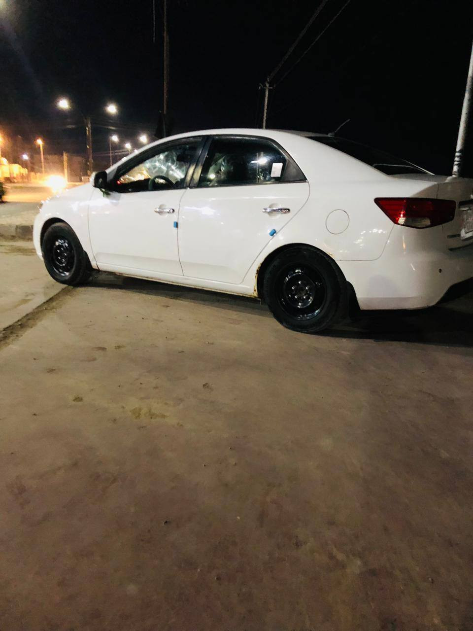 سلام عليكم
كيا سيراتو موديل 2013 خليجي مكفوله سياره تخم تاير حداديه توني شاده تبريد ثلج سياره جاهزه سعر خاص
***********
