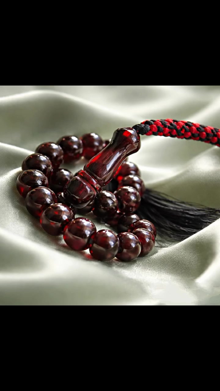 انتيك 🌟كلش راقي ألماني درجة اولى قديم عمرها فوك ..........
اسرع توصيل مجاني واطلب لأنه قطعة نادرة واحدة 
مانەوەی بۆتەمەنێکی زۆر وای کردووە کەڕەونەقوجوانیوەربکەوێت  زیاتردەرکەوێت لەوەش زیاتر خامەئەڵمانیەکەیەتی /کۆنترینەو جوانترینە 
هەرئێستا نامە بنێرە و داوابکە چونکە مانەوەی ئەم توحفەیە یەک پارچەیە تەواو


**إذا كنت صاحب هذا الإعلان وتريد حذفه لأي سبب، رجاءا أرسل رسالة إلى الدعم الفني**