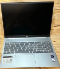 شاشة لمس • Intel Ultra 7 155U • ١٦ جيجا DDR5