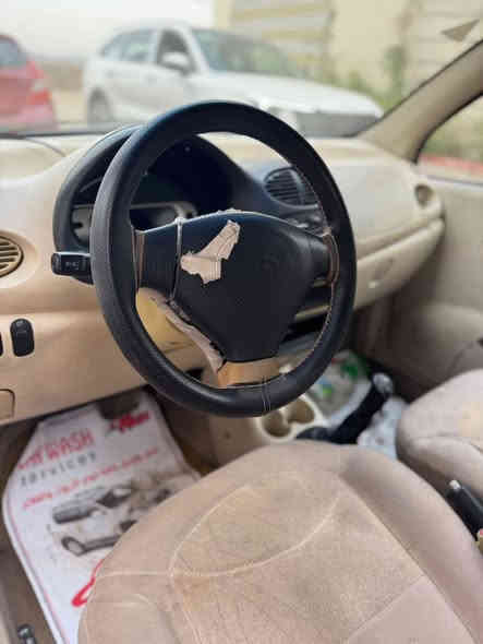 السلام عليكم 
جمعة مباركة 
QQموديل 2010 للبيع
صبغ جاملغات امامية وبنيد بسبب الجراد بدون حادث صور  السيارة صار سنة ونص عدنة ماشاء الله مثل الساعة ماشية تقريباً 50 مو هواي سيارة نظيفة تبريد شغال مابيهة اي مشكلة الحمدلله 
سعر 34 ورقة مكانهة بغداد الدورة ***********
