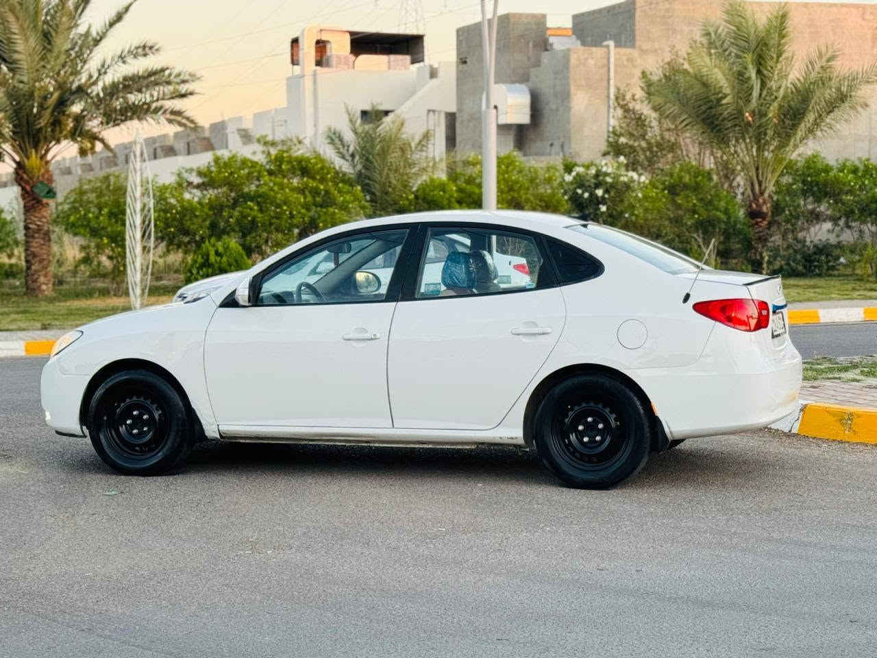 السلام عليكم النترا خليجي سياره حلو نضيفه موديل ٢٠١٠
مكينه/كيري/صدر/تبريد/كله شرط 
رقم سلمانيه دولي هزه جديد رقم جديد 
سياره بيه صبغ بونيد ول جاملغ وبيه شويه بل بطانه فقط مكينه شرط مكان سياره تكريت سعر ٨٨ وبيه مجال للطيبين رقم ***********
