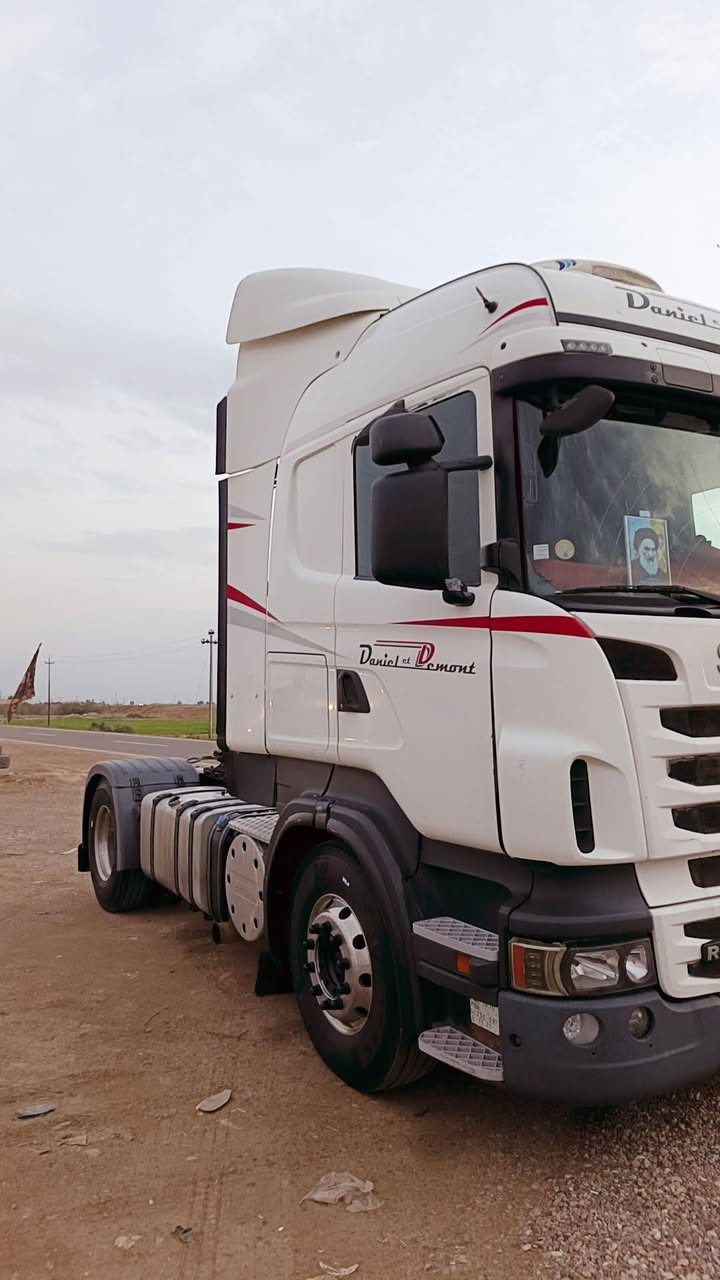 اسكانيا  للبيع مديل 2012 مكينه 420 انجكسن كير الف عادي 3*3 رتايدر فول مواصفات استفساراتصال ***********
