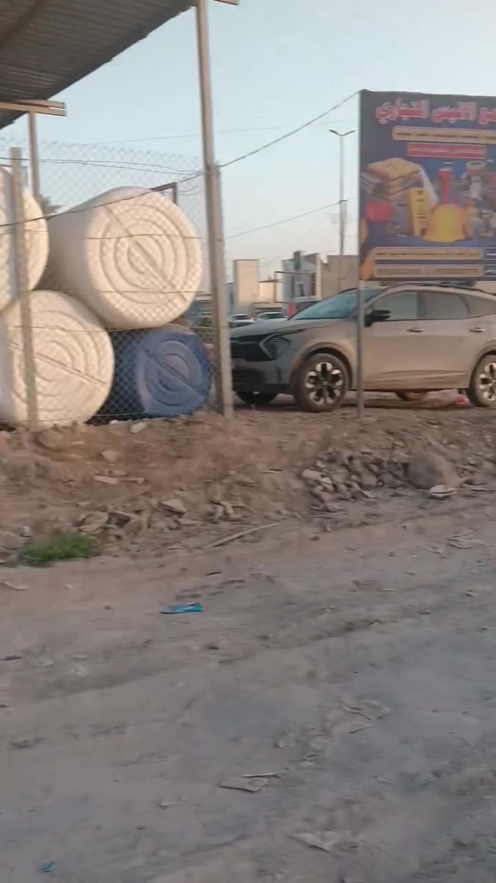 ⚠️ قــطـعـة أرض لـلـبـيـع 
⚠️ الـمـوقـع راقـي جداً جداً جداً 
⚠️  طـابـو زراعـي سـنـد 25 تـحـويـل مـبـاشـر 
⚠️ الــمـسـاحـة 300  مــتـر 
⚠️ تـبـعـد عـن الـشــارع الـعــام 70 مـتـر 
⚠️ الـمـكـان / الـحـمـزة الـغـربـي /قــرب شـركـة أسـيـا لـلـسـيـرامــك 
⚠️ عـرض الـشـارع 8 مـتـر
⚠️  كـهـربـاء / مــاء
⚠️ الـسعـر مـنـاسـب جداً جداً جداً 
⚠️ للإسـتـفـسـار مـراسـلة الـصـفـحـة او الإتـصـال عـلـى الـرقـم أو عـلـى الـواتس آب  ***********
