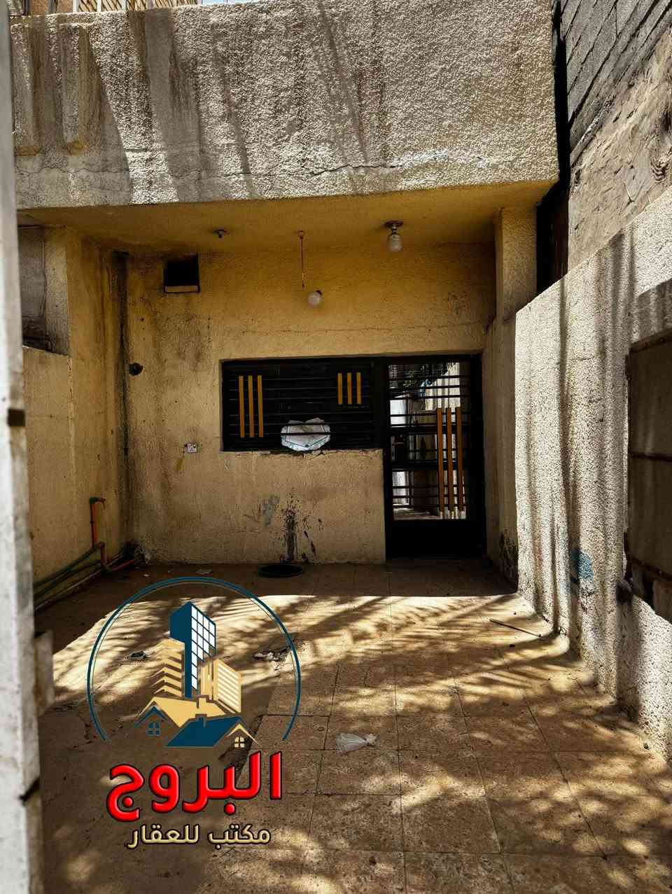 دار سكني للأيجار المساحة 80م / طابق واحد
بغداد / الدورة / منطقة  ابودشير قرب مستوصف التحدي 
***********
