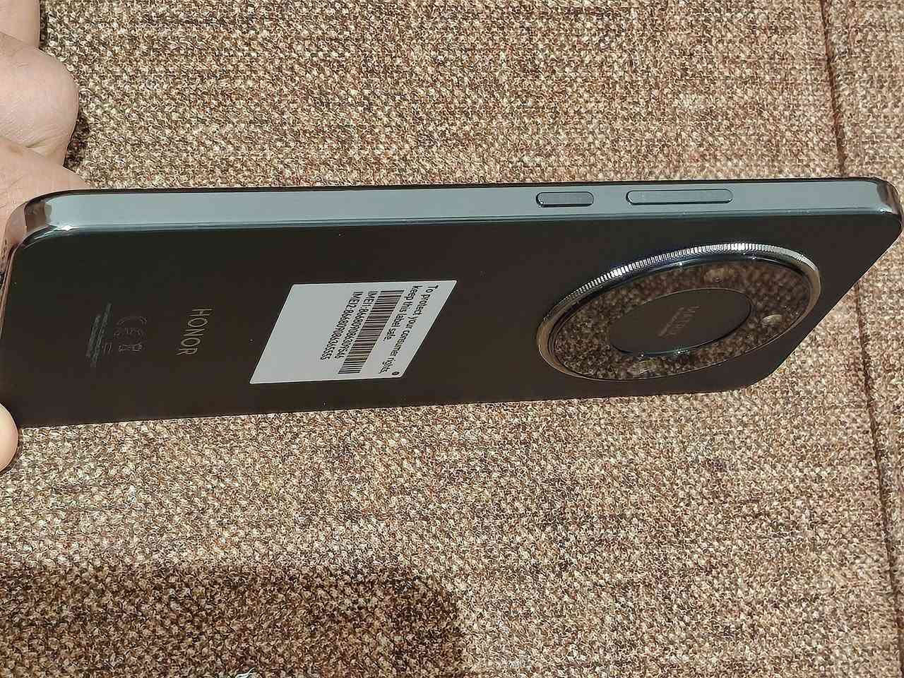 هونر اكس 9 دي ذاكره 256 غني عن التعريف استخدم اشهر شخط مابي كامل ملحقات السعر 460 وبي مجال بسيط مكان بغداد حي الجهاد ***********
