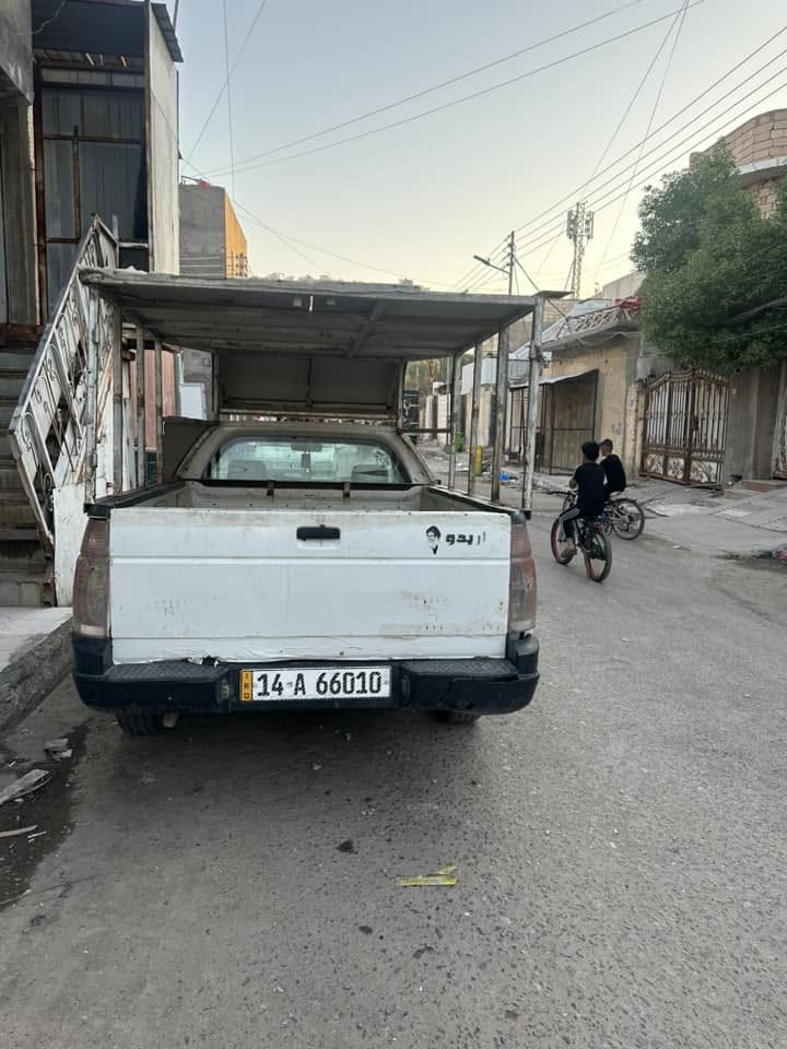 السلام عليكم من رخصه الادمن 

سياره. بيكم. سمند.  لاكن المكينه بيجو. 
السياره بحاله. جيده جيده جدا. السياره نضيفه وماناقصها شي. على حبايه ونص  السياره رقم بصره. ومدفوعه الضريبه. ومصفره الهيئه  ماعليها شي.   استوه امسوي هزه  ورقم جديد. صاحبها يريد تحويل. فقط.  ابيع.  تحويل فقط. ما اسوي وكاله  

السياره جاهزه.  استوه معمرها.  من الطول لطول  الحداديه كلها جديده.  الفيت بم والعبوه جدد.  البنزات والدسكات.  والعنبار مال البريك استوه امبدله.  وبدلت اصطاب اكسلات. ودبلات. هم  وره وكدام جدد. يعني. السياره.  جديده.  وترايك. لربيل. 

السعر.  38.  
ملاحضه. ممتواجد على الفيس الله شاهد اني مكلف بلنشر 

وهاذه رقم صاحبها. ***********
