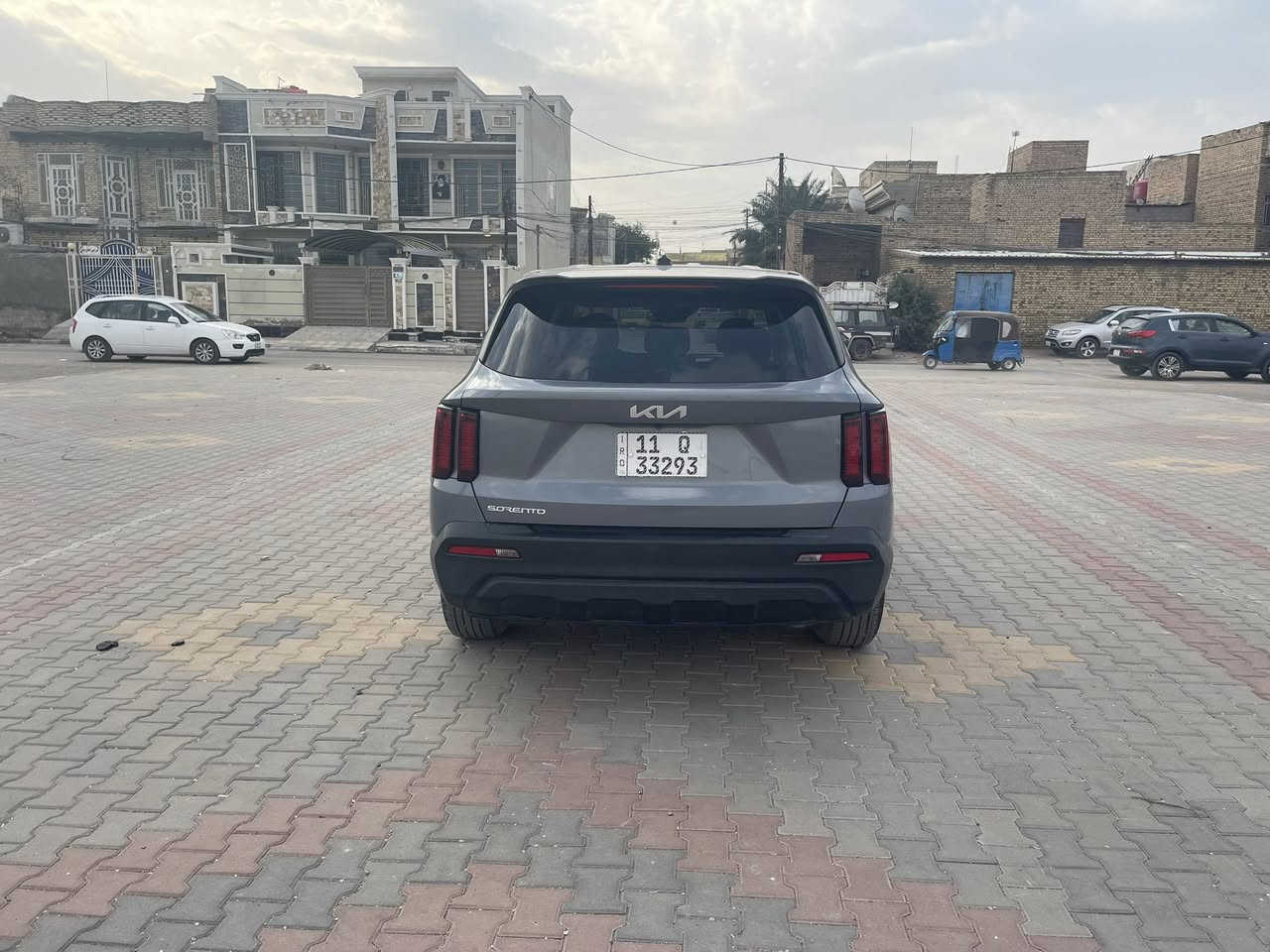 السلام عليكم
كيا سورنتو موديل 2023رقم بغداد الجديد 
حادث  تبديل جاملغ فقط   ايربالك فقط استيرن  وبرده راجع ستتم
المواصفات 
شاشه كبيره مع كامره دواره 
ثلاث انظمه قياده 
قطعتين تبريد 
7راكب 
رادار امامي مع رادارجانبي
توقف ذاتي عند الاقتراب 
ويل كب 
محرك 2500
تحديد مسارً
لايت زنون 
وباقي المواصفات المعروفه
تريد تحويل او وكاله اني حاضر 
صور ا لحادث  ورقم إلشاصي داخل المنشور 
مكان السيارة ميسان 
السعر ٢٣٥ 
للاتصال ***********
