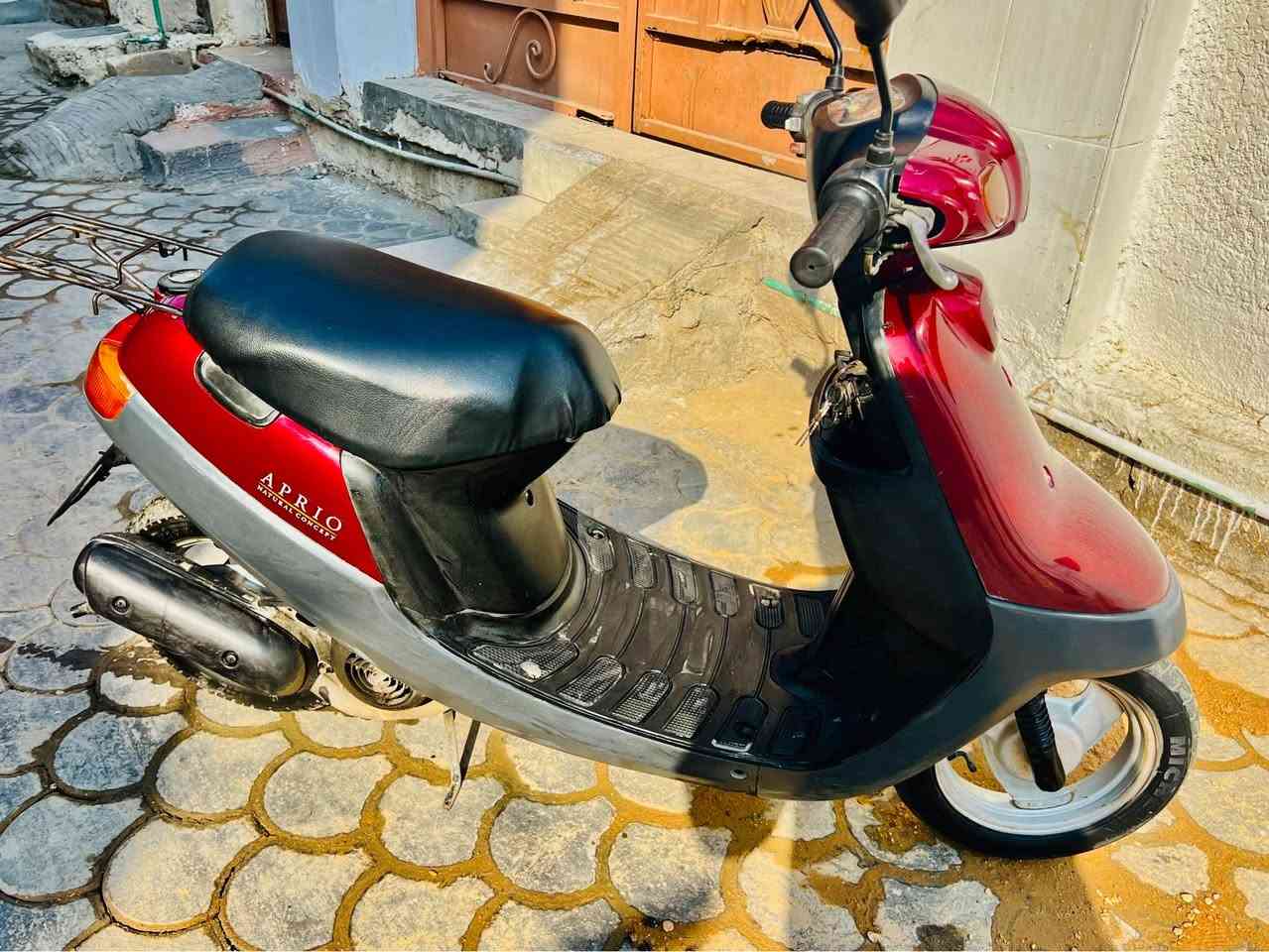 دراجة بطة كلش نظيفة مال حاوية قبل فترة اخذتها برغي ممفتوح بيها تجي تفحص وتاخذ 
*********** كربلاء, العراق
