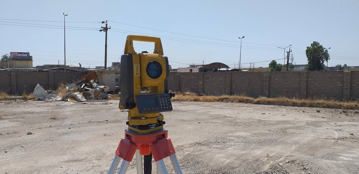 📐 أعمال المساحة الهندسية 📐
نقدم لكم خدمات المساحة الهندسية بأجهزة حديثة ودقة عالية:

✅ تسوية وترابية المواقع

✅ رفع النقاط والإحداثيات

✅ تسقيط المحاور والنقاط الهندسية

✅ رفع مساحي للمباني والأراضي

✅ حساب الكميات والمناسيب

✅ إعداد المخططات والتقارير المساحية

دقة في العمل • سرعة في الإنجاز • أسعار مناسبة

للاستفسار والتواصل:

📞 [*********** ؛ ***********]

خدمتكم في جميع الأعمال المساحية والهندسية.
