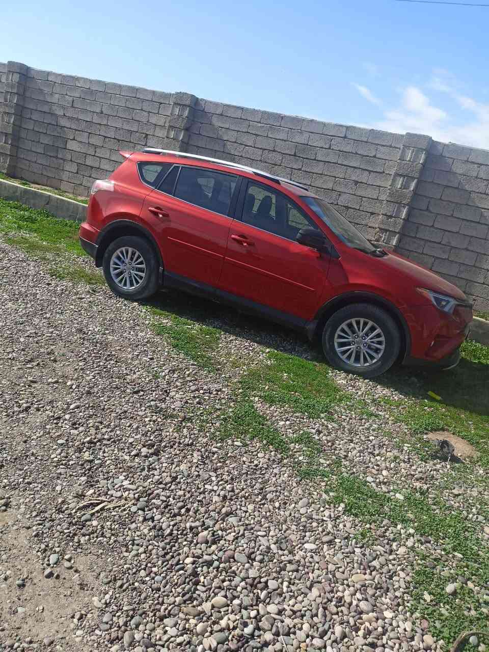 السلام عليكم للبيع راف فور raf4 رقم اربيل ضرر فقط جاملغ امامي موديل 2016 السعر 155 وبيها مجال للاستفسار اكثر اتصل ***********
