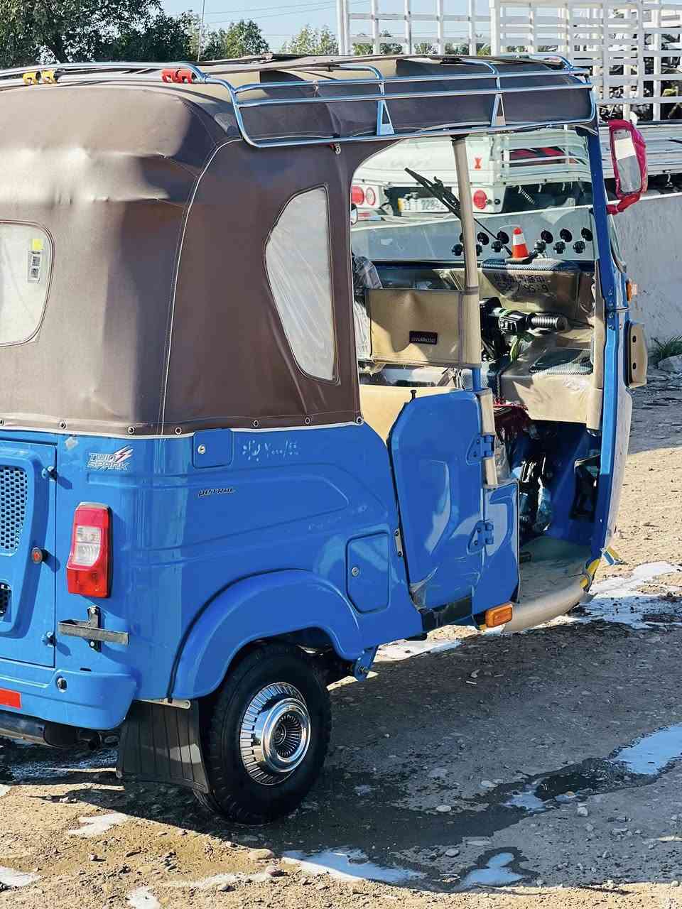 تكتك البيع بل مكاتبه مشترينه 2024 مرقمه جديده بل سنويه موديل 2023 تكتك زيرو ما مشتغله هيه وغراضه السعر اتصل على رقم ***********
