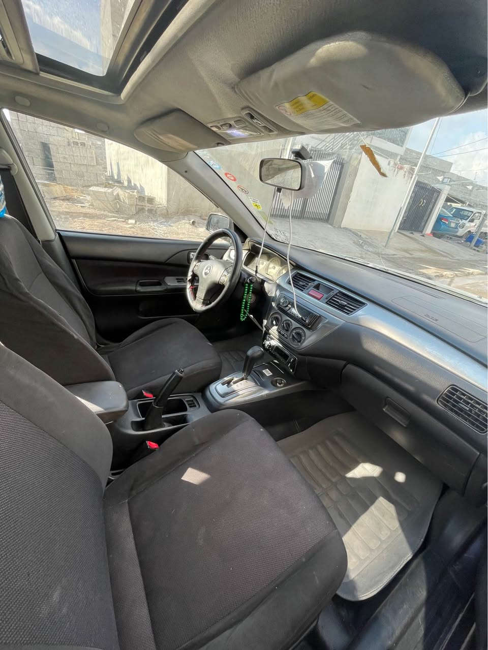 سلايته  مه كينه ١٨گه وره يه ته بريدو شتى مه زبوته 
چاملغى پشته وه يى لايى سه كن كه ڤه ره كه يى گؤرايه باقى هيچى دى نيه  به س سبوغى كال بؤته وه ٥$وره قش غرامه يى له سه ره له سعريى دشكئت 63مه جالئچى برايانه ***********تكايه گه رمشته رينيت سه رم مه هئشئنه أربيل, العراق
