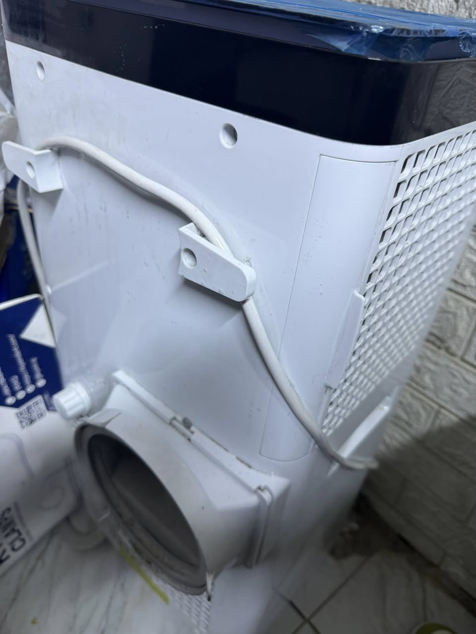 سبلت يخبل  بارد جداً بس اريد اعزل المكتب  ماخذتة والله ب٣٥٠بعدة جديد الله شاهدد حيل قليل شغلته


**إذا كنت صاحب هذا الإعلان وتريد حذفه لأي سبب، رجاءا أرسل رسالة إلى الدعم الفني**