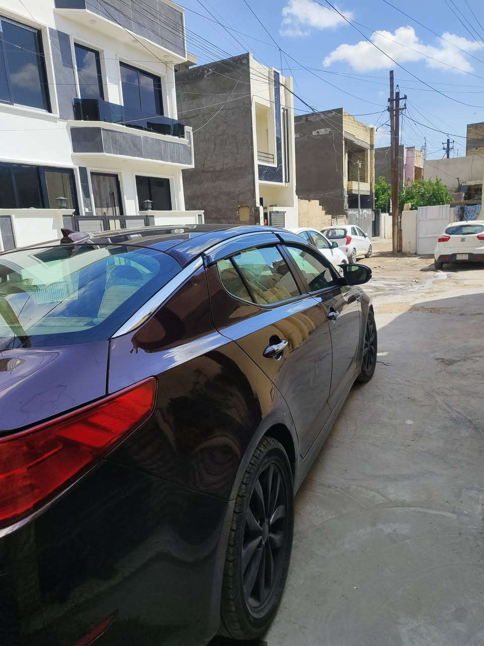 للبيع او مراوس بعاليه اوبتما ٢٠١٥ وارد امريكي حادثها من امريكا باب سايق وهنا حترك المحرك ونصبغ داخل الحوض مال محرك والبجم السياره مصبوغه قطع اني ابيع حزام  السياره معمره تعمير كامل جديد واصلي المحرك ٢٤٠٠  مفتوح ومعلى كازكيت يعني تسحك بانزين عادي بدون قطرة دونز 
داخل جلد جديد بصمه تحكم ستيرن فول كشن كهرباء نضام ايكو تخم تاير جديد صدر جديد سياره كلها غراضها مشدودة جدد سعرها 100 ورقة بسيط مكانها بغداد  للاتصال ***********
