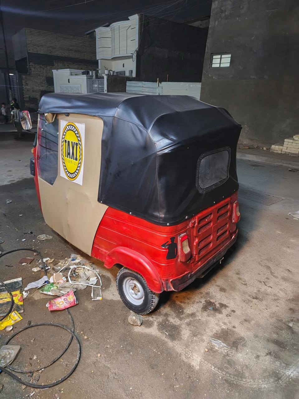 سلام عليكم تكتك البيع موديل 2017 سعر 2800مكاني بغداد البياع 
***********
