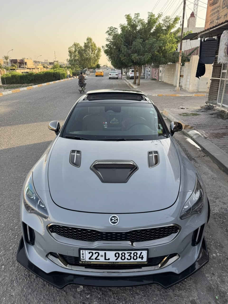 اني مكلف بلنشر شباب للبيع او مراوس حسب القناعة واذا سيارة اقل من سعره بعد احسن محتاج افلوس 

لاستفسار ‭+964 770 176 5952‬
السعر 210 
مكان السيارة كركوك 

حادث موضوح بلمنشور بونيد وجاملغ سونار بلمنشور 

✅ كيا ستينكر GT LINE 2022 

✅ محرك 4 سلندر 2500 تيربو  🚀🚀 

✅ نظام صوت harman.kardon سماعات 15

✅ لايتات زينون عالي واطئ اصل مع كشافات ليد  ٤عدسه ليد دعاميه ترحيب

✅ بصمة للابواب مع بصمة تشغيل وتشغيل عن بعد اناره 

ترحيب

‎✅اشارات بالمرايا الجانبية مع حساسات الاجتياز الجانبي 

✅ حساسات خلفية اصل مع كاميرا دوارة 

✅ رادار امامي وتوقف تلقائي 

✅ مرايا جانبية شفط كهرباء هيتر مع كفرات كربون فايبر

✅ سقف المركبة بانوراما 

✅ صالنصة خلفية رياضية باربعة فتحات 

✅ غرفة السيارة جلد اصل أحمر

✅ شاشة دشبول كبيرة لمجموعة من الايعازات 

✅ تحكم كهربائي متكامل الايعازات لمقاعد المقدمة 

✅ حساسات الانحراف عن المسار في الطرق المفتوحة 

✅ ستيرن رياضي حرف D مع شفتات ستيرن 

✅ تحكم ستيرن متكامل الايعازات مع تحكم الرادار 

✅ رادار امامي تفاعلي وتحكم كامل من الستيرن 

✅ وضعيات للقيادة عدد 5 

✅ منافذ USB,AUX مع شاحن موبايل وايرلس 

✅ مقاعد السائق والراكب رياضي

✅ كراسي تدفئه

✅ستيرن هيتر

✅مرايه وسطيه اوتو

✅تبريد خلفي منفصل

✅اوتو هولد 

✅بريك بصمه

✅اوتوستارت

✅حساس مطر

✅حساس لايت
