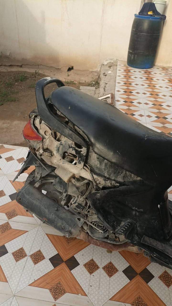 سلام عليكم فورتي للبيع مستعجل عليه بيعته نضيفه اي نقص ما بيه مكينه خير من الله الستفسار ***********
