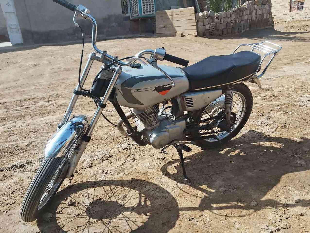 لبيع موديل 2020تايكر ( كلك) السعر 325وبيه مجال بصيط رقم الهاتف ***********
