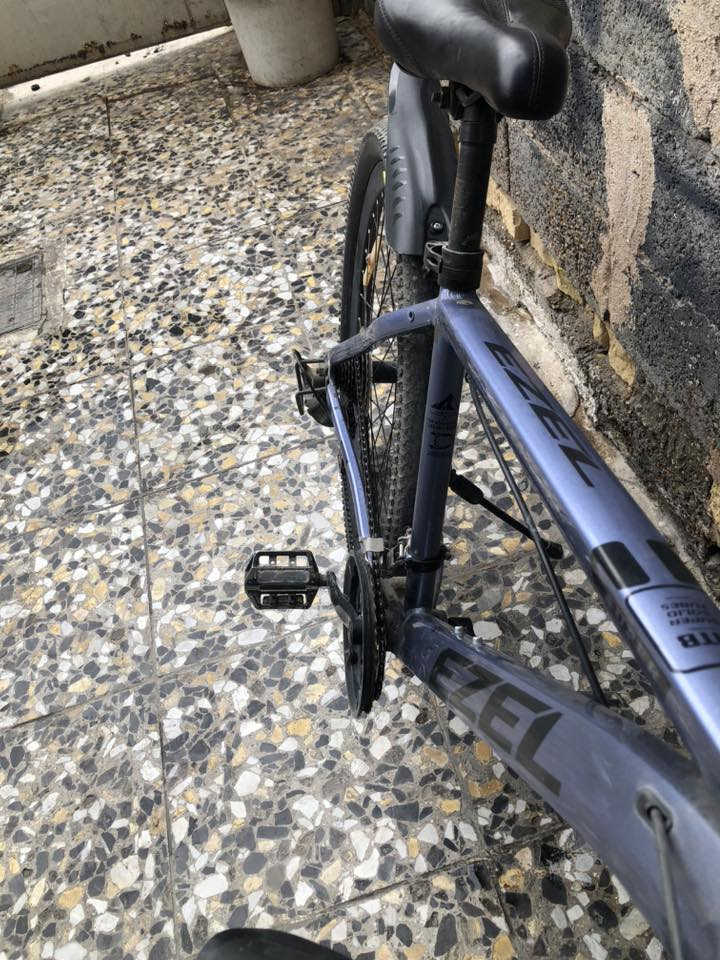 سلام عليكم بايسكل نوع ezel نضافه ٨٥% موديل 2023 هذا رقمي *********** واتساب فقط
