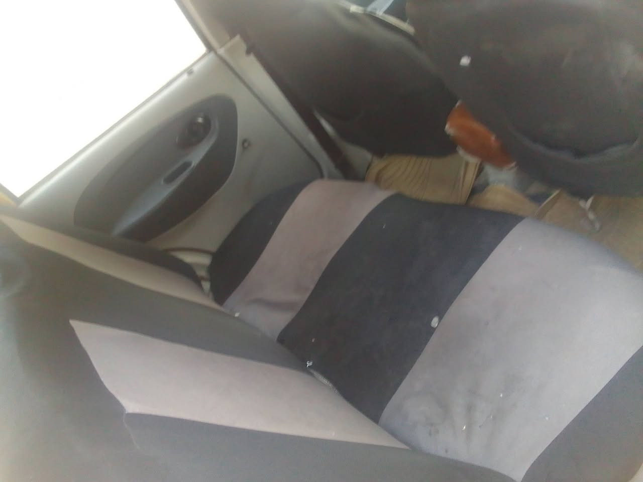 السلام عليكم للبيع كوكو تكسي 2012 مكينه رخاوه كير شرط هيئه وغرامات صفر بسمي سنويه 27  السعر 22 شراي اتصل ***********
