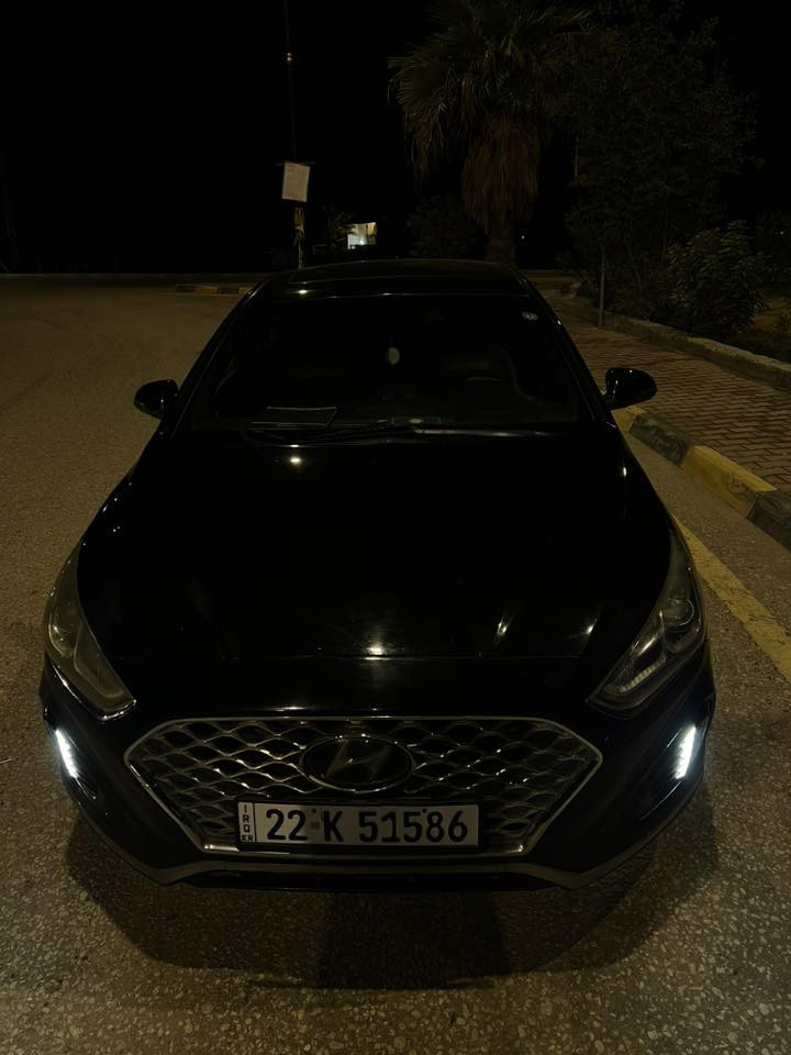 بسم الله الرحمن الرحيم.                        سوناتا 2018 رقم اربيل بأسمي
 گير ومحرك ما مفتوح 
السياره سبورت 6نمر فئة sport
بصمه فتحه تدفئه كشنات اماميه 
كشنات جلد داخل اسود بلكامل 
ستيرن رياضي حرف D دبل كزوز 
وارد تايلندي داخله گلين وسوناره مرفق بلصور مكان السياره بابل الحله 
السعر 155 
***********
