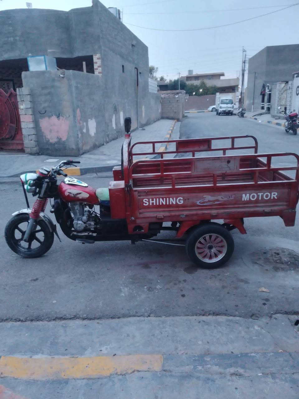 السلام عليكم ورحمة الله وبركاته ستوته لبيع مديل 21 محرك 23 مكفوله كفاله عامه بليته  بيها سعر مناسب اتصال على رقم ***********
