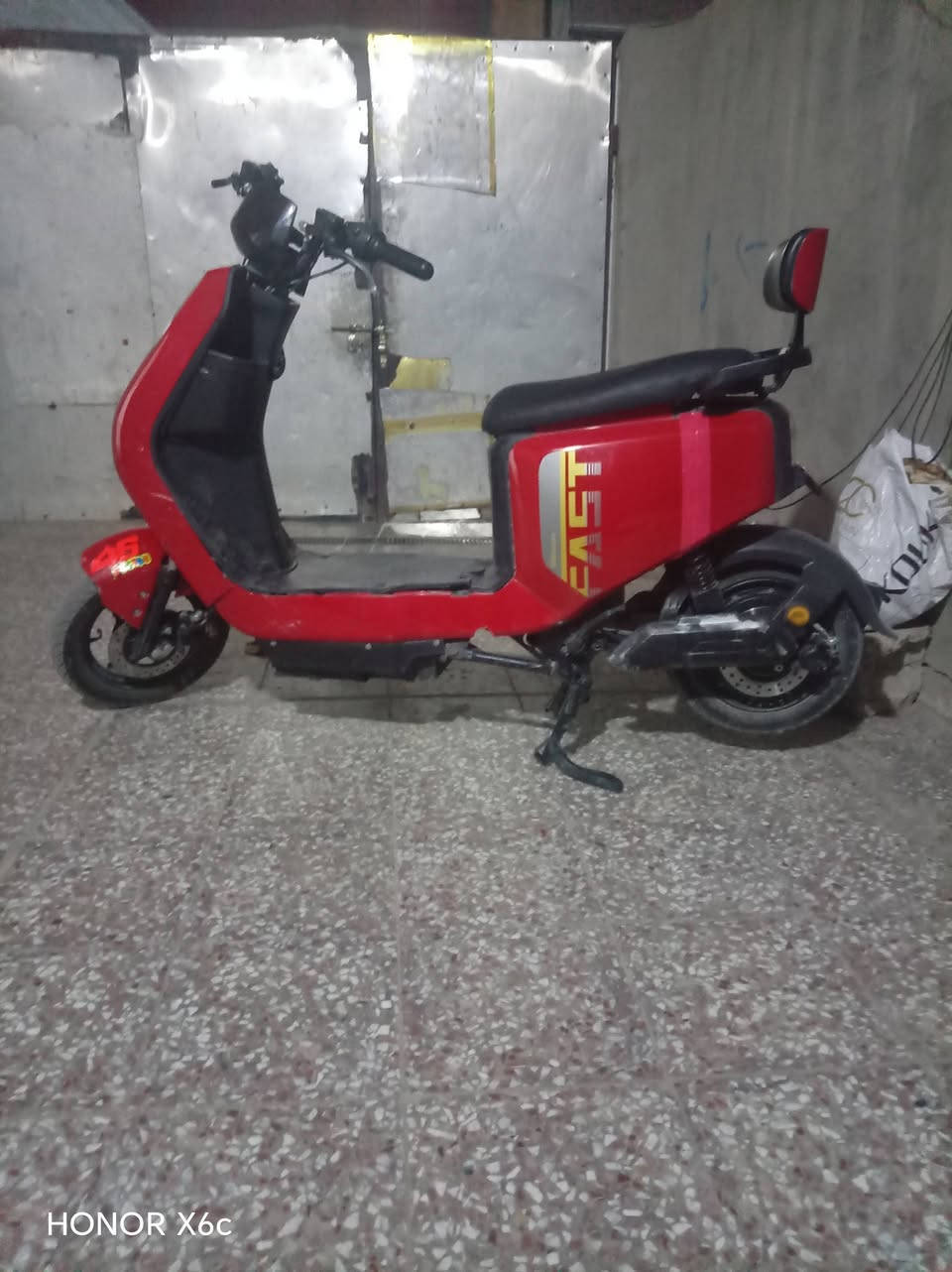 سلام عليكم دراجه شحن شركه ريان سعر ٣٢٥ وبيها مجال حك الجيه ***********
