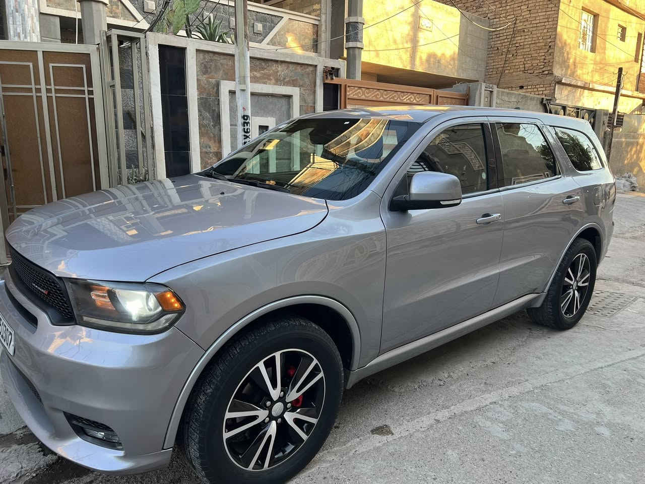 السلام عليكم 

دارنكو2019GT

الحادث سرقه قطعتين وراجع نفسه القطع

السياره بدون ايرباك مكفوله من الصبغ

السياره بسمي الرقم جديد تحويل او وكاله

ماشيه 86

السعر $225وبيه مجال

***********

مكان السياره بغداد
