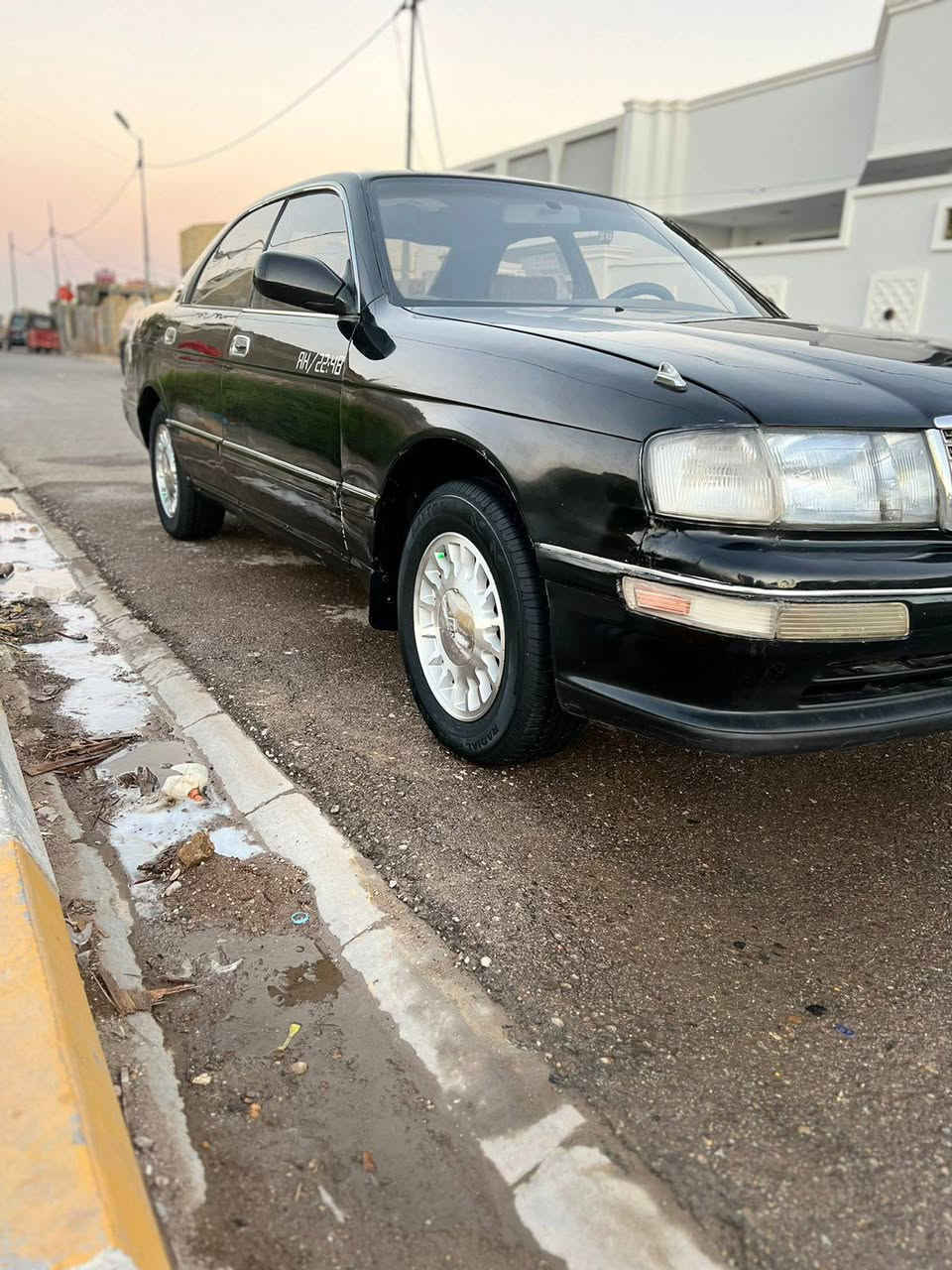 سلام عليكم بطه منفصل البيع موديل 93رقم انبار سنويه 27مصبوغه عام جاهزة تبريد شغال دورشمه تخم تايرات جديد كهربائية كله شغال حديده جديده مكاني واسط قضاء الحي ***********
