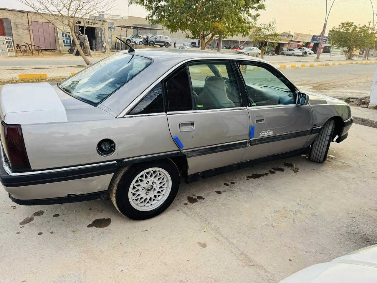 السلام عليكم
اوبل اوميكا للبيع موديل 93 تحويل مباشر سنويه لل30 هزه جديده سياره معمره وحلوا ولباقي عل فحص السعر 30 وبيها مجال بسيط 
لاستفسار خاص او لاتصال عل رقم ***********
