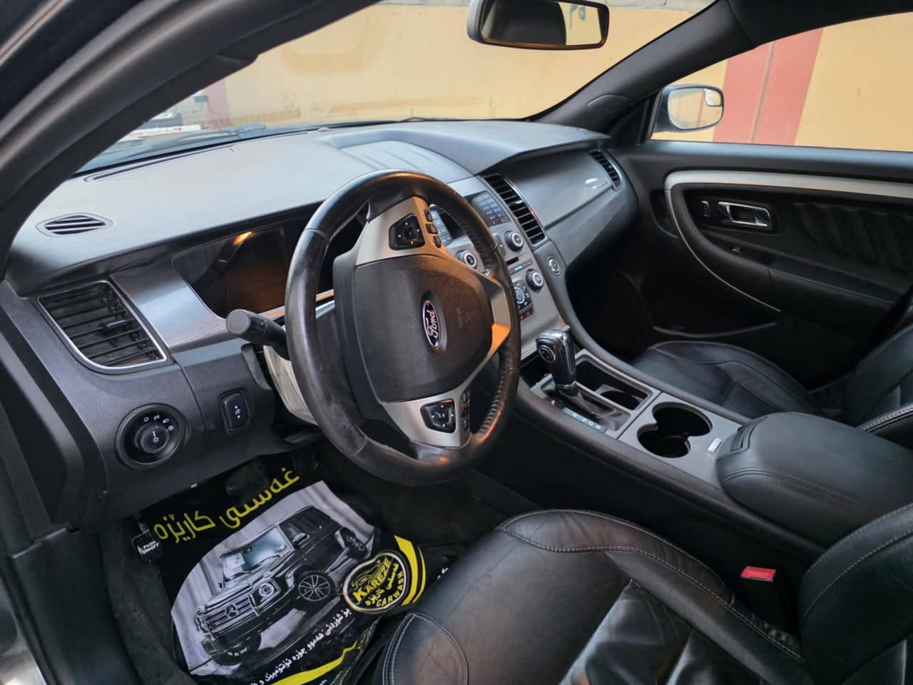 فورد تورس موديل 2018 لون نفطي 3 قطعة صبغ 57 الف ماشي رقم اربيل سنوية جديد باسمي سعر 112 ورقة مكان كلار ***********
