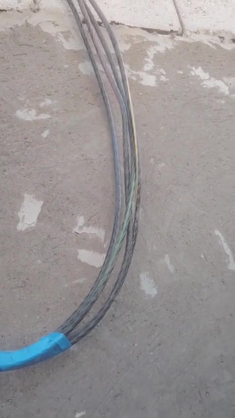 📢 للبيع نص دونم سكني يحتوي على مشتملين + بيت 300 متر
للبيع نص دونم سكني يحتوي على مشتملين + بيت 300 متر 
🏡 كل مشتمل: 150 متر
🔹 المشتمل الأول:
غرفتين نوم
صالة قياس 7x6.5
استقبال 
مطبخ حار / بارد 
حمام 
🏡المشتمل الثاني 
غرفتين نوم
صالة قياس 7x6.5
استقبال
مطبخ حار / بارد
حمام 
----------------------------
🔹 البيت ال300 متر
 هيكل كامل (يرادله فقط إكمال الأرضية + جص وبورك
4 غرف نوم
استقبال بمساحة 4×10 متر
صالة
مطبخ (حار/بارد)
حمام داخلي وخارجي 
✅ صب البيوت كامل
✅ مسقوفة ومسلطة بالكامل
✅ موقع ممتاز وقريب من الخدمات والأسواق
📍 العنوان: النهروان - قرية رسول، مقابل حسينية جعفر صادق، مجاور أسواق القمة.
📞 للاستفسار: ع الخاص


**إذا كنت صاحب هذا الإعلان وتريد حذفه لأي سبب، رجاءا أرسل رسالة إلى الدعم الفني**