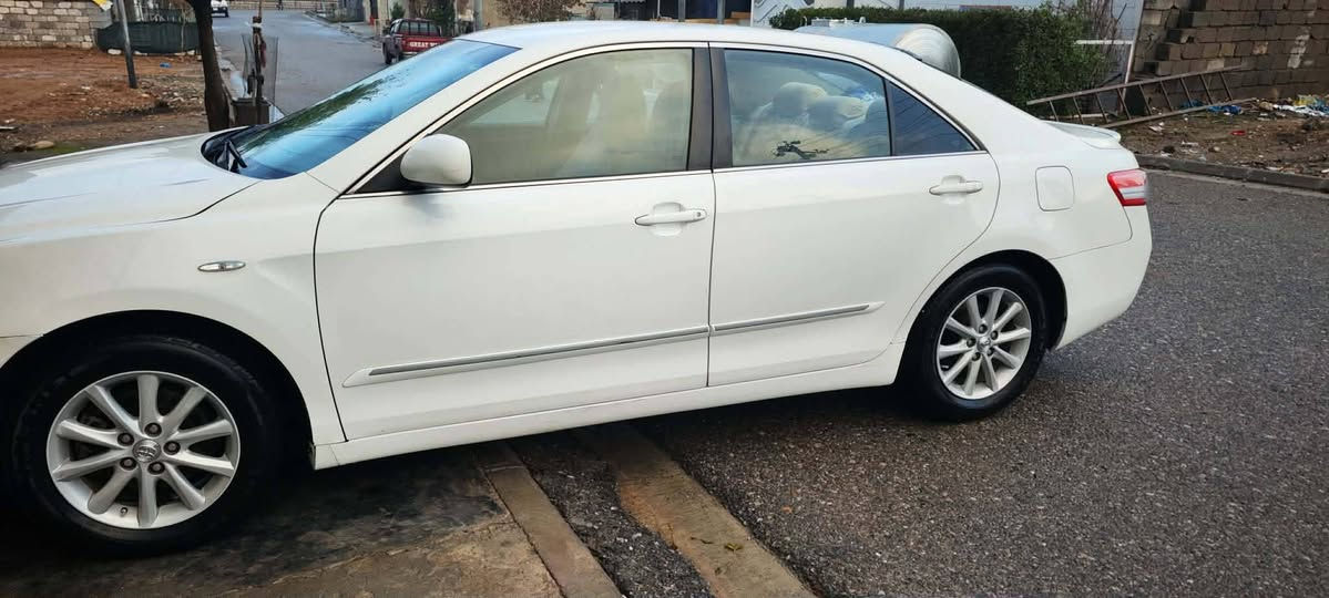 كامرى خليجى 2011 دووسویچ کۆنترۆڵ بیلادی
بۆنت وبستێ چاملغ  له گه ڵ په ڵه یه ک به خی هه یه به ینی دوده رگاکەی بۆیاخه 
به ده نه ی قرچی هه یه
سه یاره که ١٨٠هه زارڕۆشتوه
گێڕومه کینه به شه رت لۆکه چوارتایه ی تازه سه نه وی تازه تا٢٠٣٠
٢٥٠مه سروفی نیه به شه رت هه موشتێ
تێبینی/ته نیاقه باغی مه کینه کراوه ته وه بۆواشه رگۆڕین
نرخی ١١٧$
ژ.م *********** كركوك, العراق
